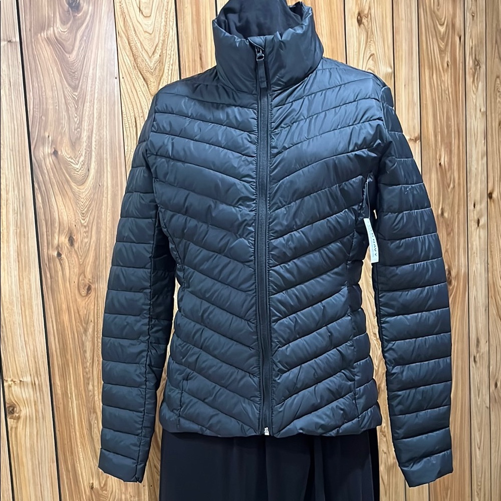 OLD NAVY -  Black Puffer Jacket with Chevron Quilting